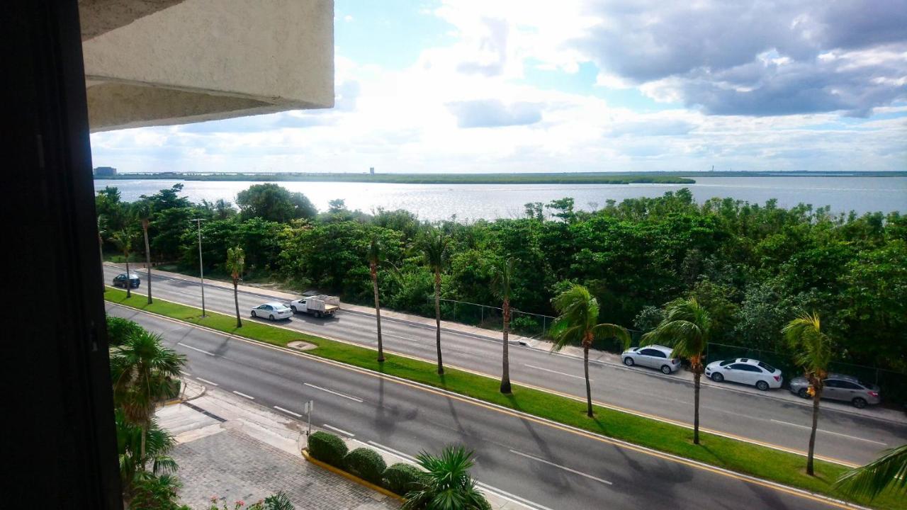 Brisas Sealight Apartment Cancún Exteriér fotografie